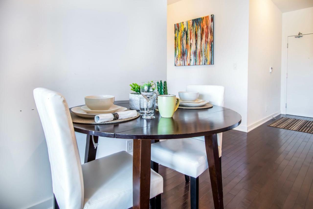 Micasa Suites - Modern Executive Condo Toronto Eksteriør billede