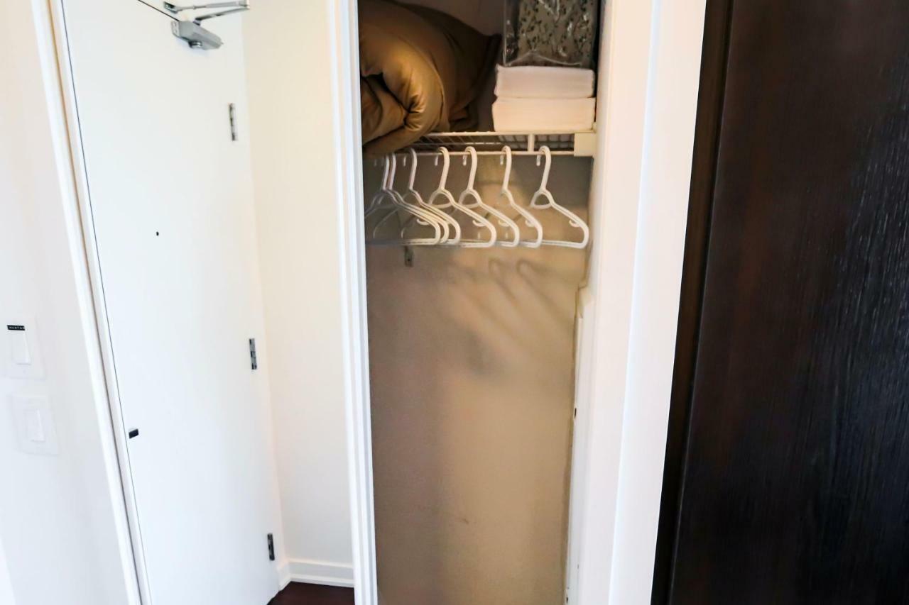 Micasa Suites - Modern Executive Condo Toronto Eksteriør billede